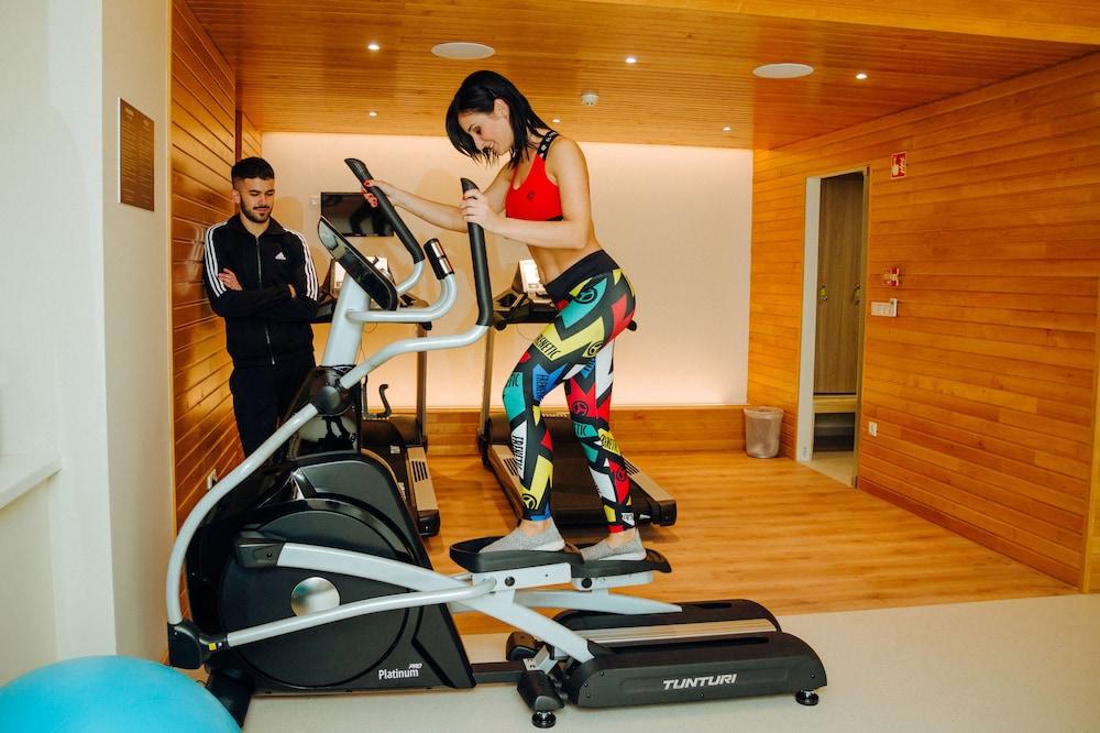 Hotel Ginkgo Hódmezővásárhely エクステリア 写真